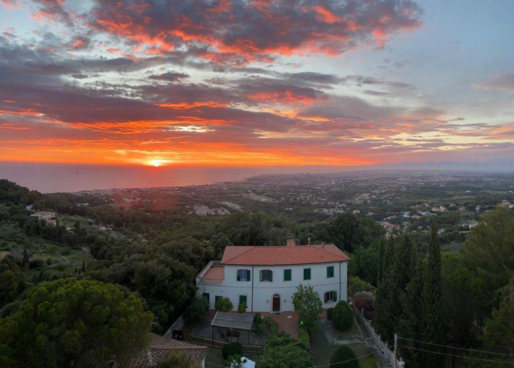 Villa Gemma Ливорно Экстерьер фото